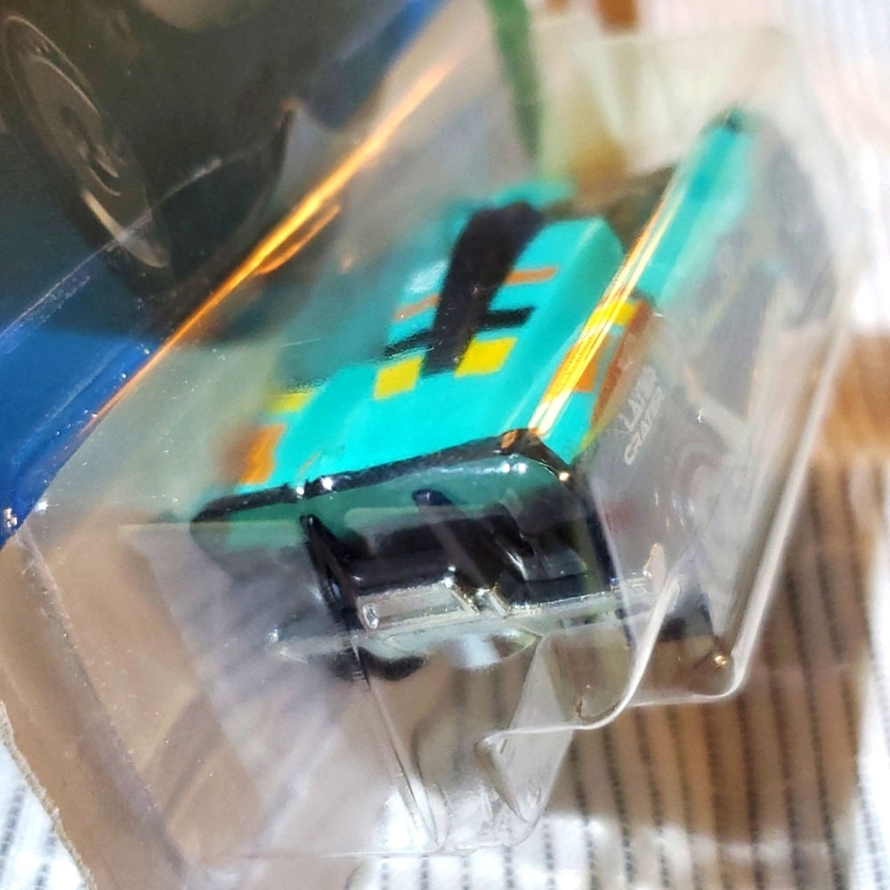 Hot Wheels - Picture 6 of 9